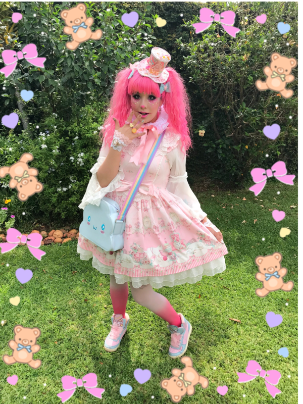 MelTevez's 「Sweet lolita」themed photo (2017/11/04)