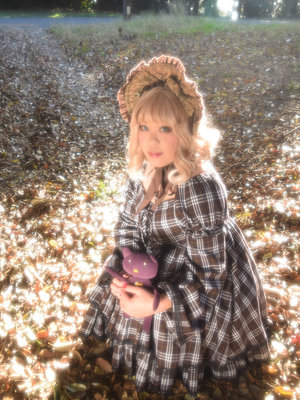 菜緒's 「Lolita」themed photo (2017/12/09)