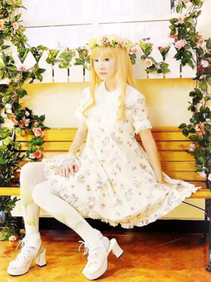 Yushiteki's 「Lolita」themed photo (2017/12/13)