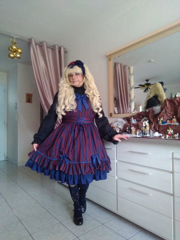 是Anaïsse以「Lolita fashion」为主题投稿的照片(2017/12/31)