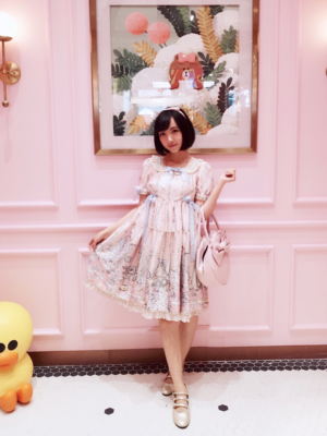 Irismolko's 「Lolita fashion」themed photo (2018/01/04)