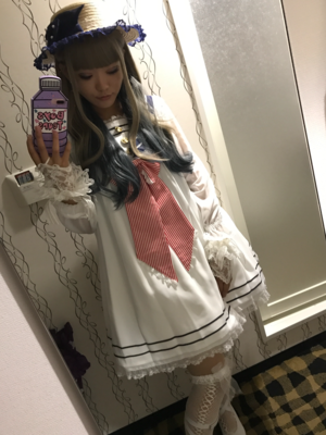 yuka's 「Angelic pretty」themed photo (2018/01/04)