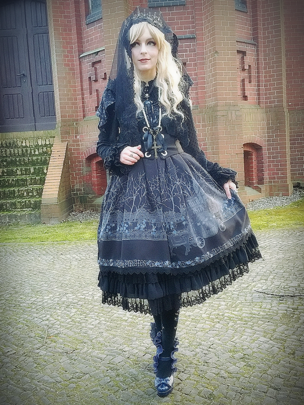 Kia Rose's 「ALICE and the PIRATES」themed photo (2018/01/10)