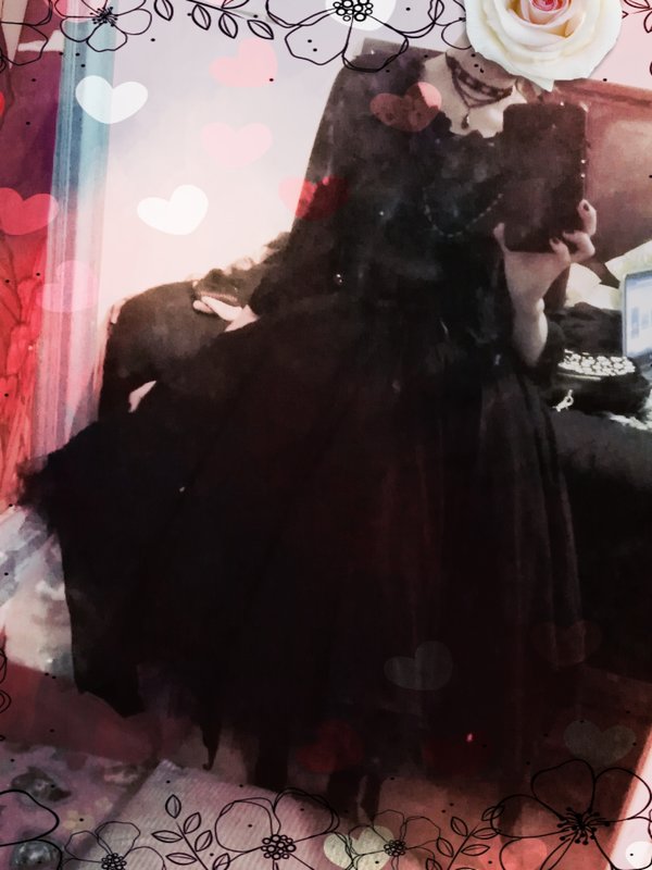 Royal Magpie's 「Lolita」themed photo (2018/01/28)