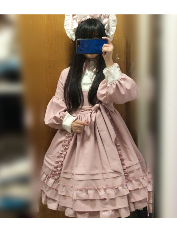 海海°'s 「Lolita」themed photo (2018/02/07)
