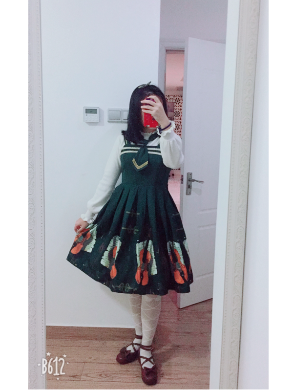 Sui 's 「Lolita」themed photo (2018/02/19)