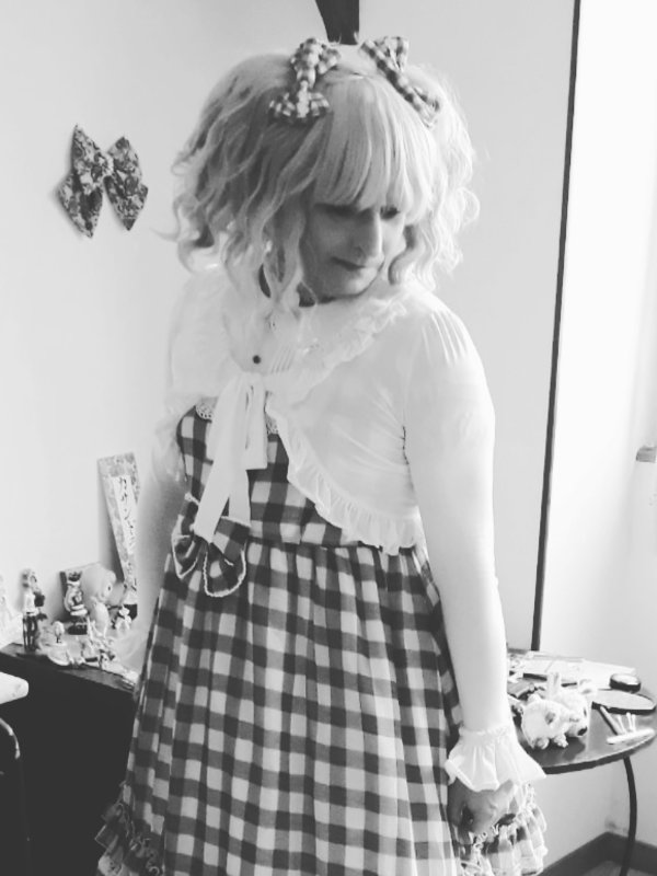 Anaïsse's 「Lolita fashion」themed photo (2018/02/19)