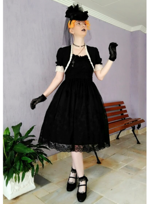 Annah Hel's 「Gothic Lolita」themed photo (2018/02/26)