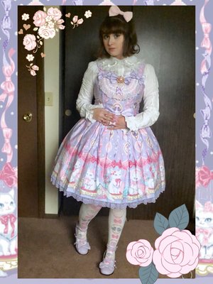Pixy's 「Lolita」themed photo (2018/03/02)