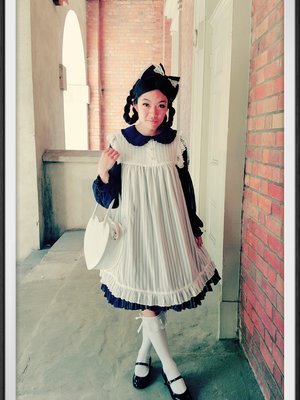 Olivia Nguyen's 「Lolita」themed photo (2018/03/07)