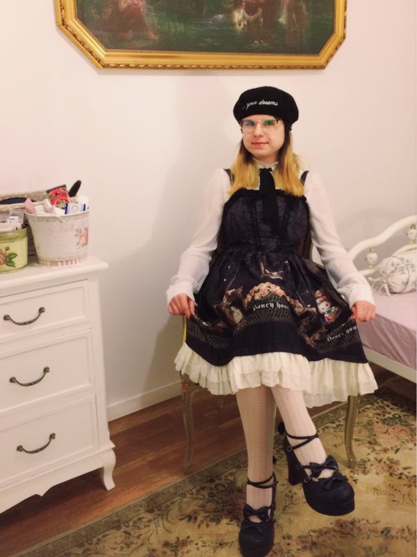 Wiktoria's 「Lolita」themed photo (2018/03/09)
