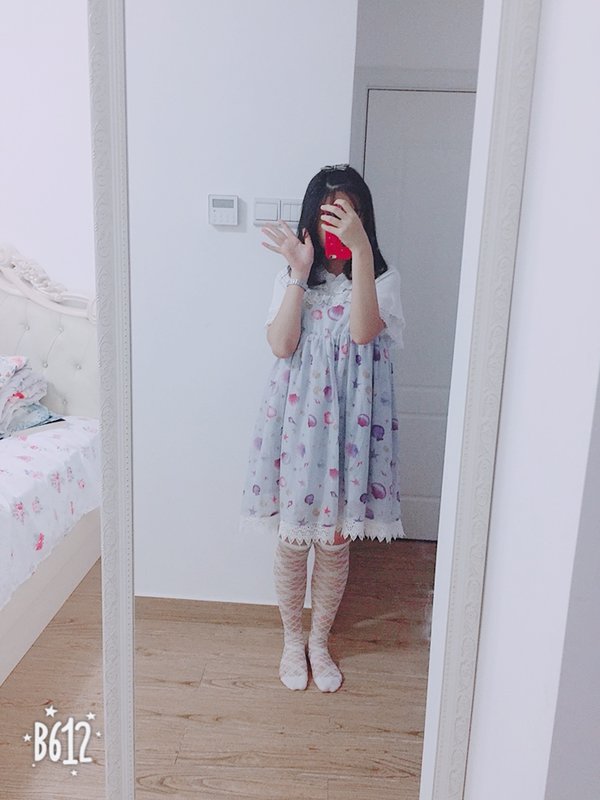 Sui 's 「Lolita」themed photo (2018/03/12)
