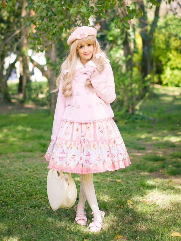 Lula's 「Coat」themed photo (2018/03/13)