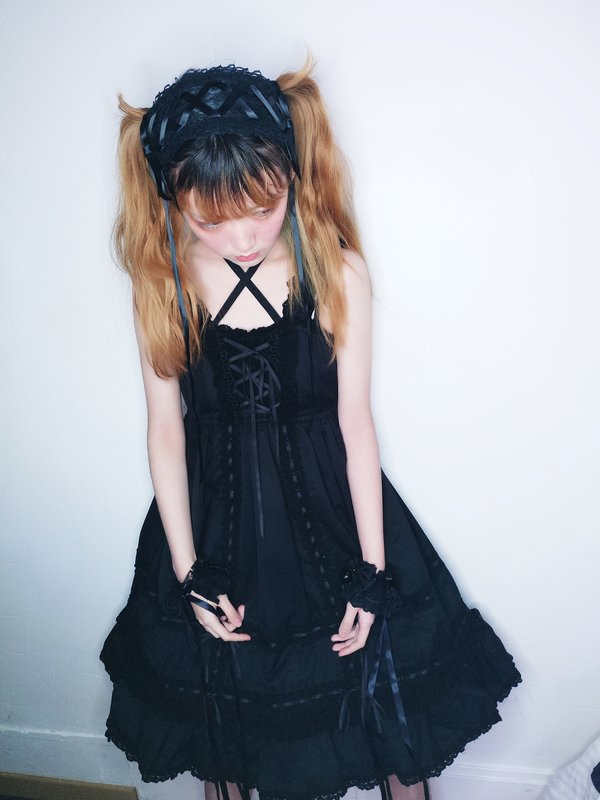 aeeu's 「Lolita」themed photo (2018/04/08)