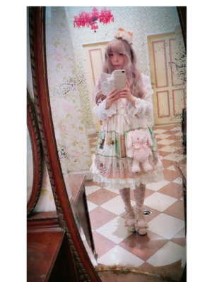 染井染's 「Lolita fashion」themed photo (2018/04/08)