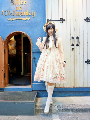 舞's 「Spring」themed photo (2018/04/30)