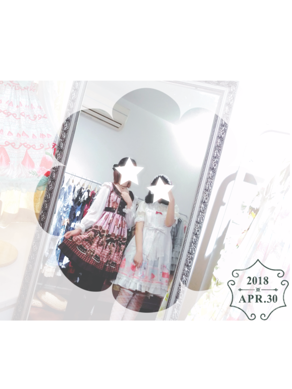 Sui 's 「Lolita」themed photo (2018/04/30)