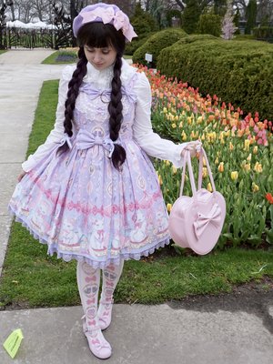Pixy's 「Lolita」themed photo (2018/05/02)