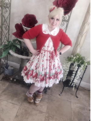 Lulu's 「Lolita fashion」themed photo (2018/05/05)