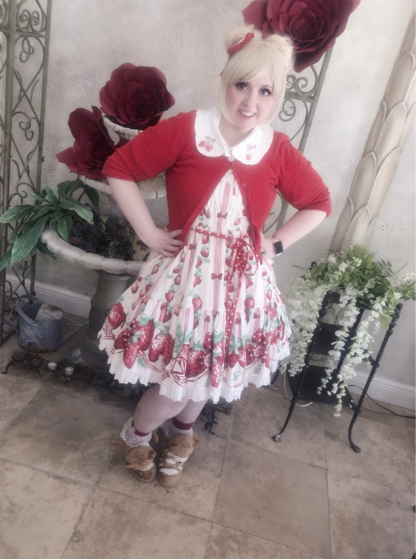 Lulu's 「Lolita fashion」themed photo (2018/05/05)