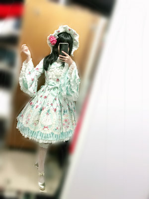 海海°'s 「Lolita」themed photo (2018/06/14)