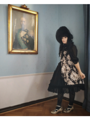Perenelle Pitout's 「Lolita fashion」themed photo (2018/09/19)