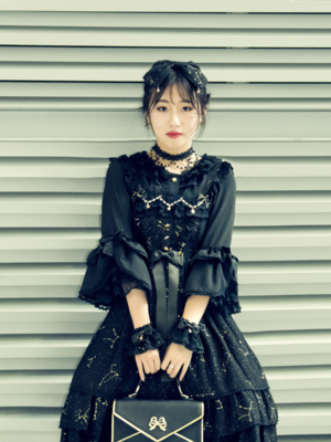 是我妻由椛以「Halloween」为主题投稿的照片(2018/10/29)