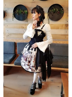 Eugenia Salinas's 「Lolita fashion」themed photo (2018/11/04)