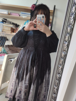 烟烟想要一夜暴瘦's 「Gothic Lolita」themed photo (2018/11/05)