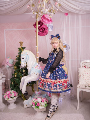 望's 「Lolita」themed photo (2018/11/23)
