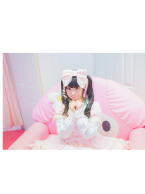 是モヨコ以「Lolita」为主题投稿的照片(2018/12/10)
