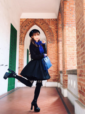 Alice's 「Moi-Meme-Moitie」themed photo (2018/12/20)