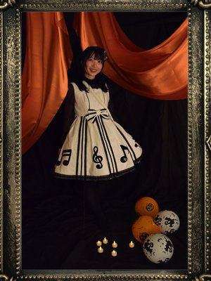 Tomomi's 「Lolita」themed photo (2018/12/21)