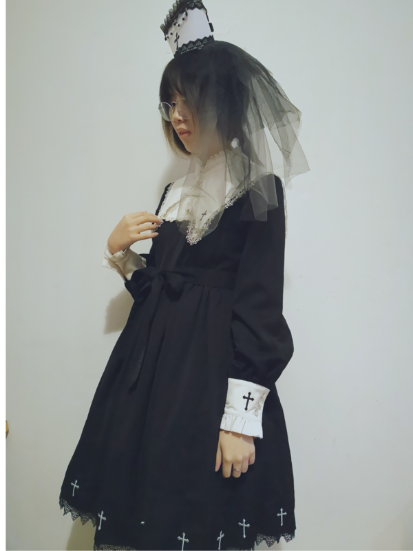 柒実Nanami's 「Lolita」themed photo (2019/01/14)