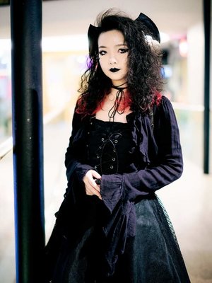 Qiqi's 「Gothic Lolita」themed photo (2019/01/29)