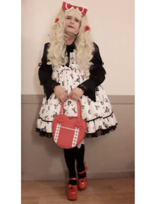 Anaïsse's 「Lolita fashion」themed photo (2019/02/17)