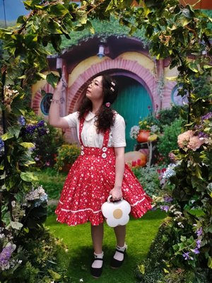 Qiqi's 「Lolita」themed photo (2019/03/23)