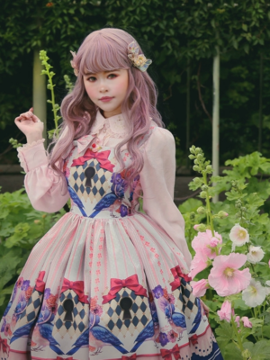 zihling's 「Lolita」themed photo (2019/04/02)