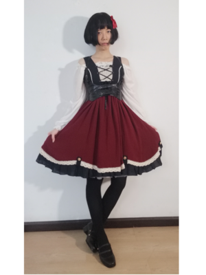 柒実Nanami's 「Lolita」themed photo (2019/04/22)