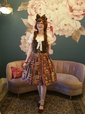 是Annah Hel以「Classic Lolita」为主题投稿的照片(2019/04/29)