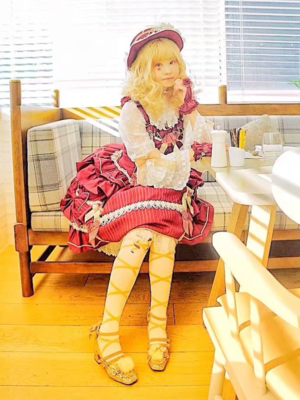 Yushiteki's 「Lolita fashion」themed photo (2019/05/04)