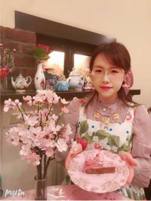 夏妃's 「Lolita」themed photo (2019/05/10)