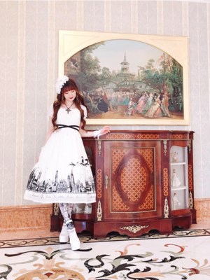 Alice's 「Moi-Meme-Moitie」themed photo (2019/06/22)