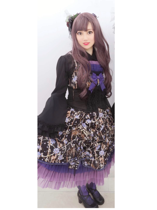 是Eva以「Gothic Lolita」为主题投稿的照片(2019/06/30)