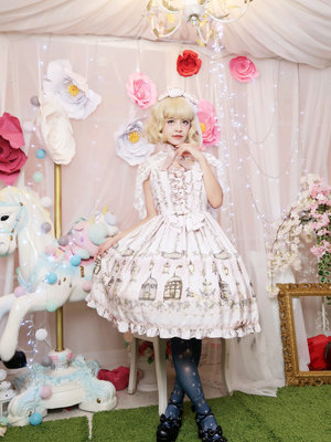 是林南舒以「Lolita fashion」为主题投稿的照片(2019/09/18)