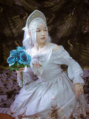 SINA's 「Lolita」themed photo (2019/09/21)