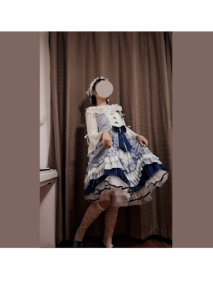 Sui 's 「Lolita」themed photo (2019/10/12)