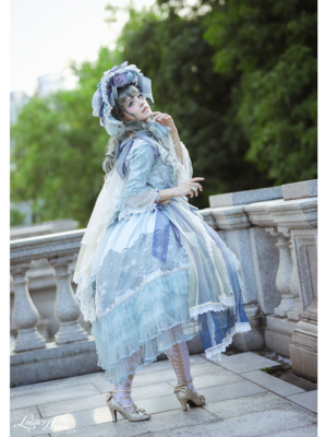 林南舒の「Lolita fashion」をテーマにしたコーディネート(2019/10/17)