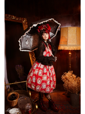 林南舒's 「Lolita」themed photo (2019/11/11)