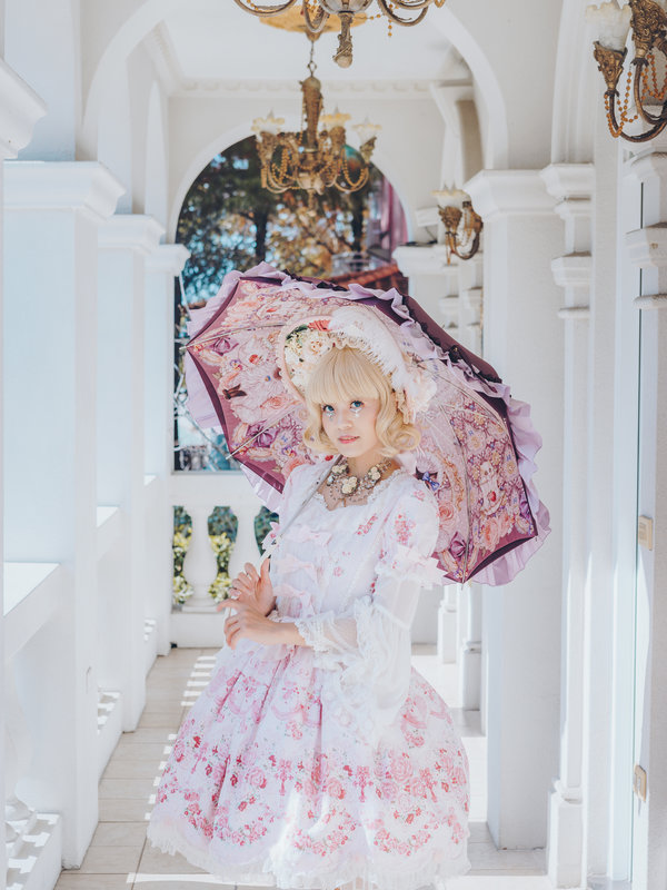 是林南舒以「Lolita fashion」为主题投稿的照片(2019/11/29)